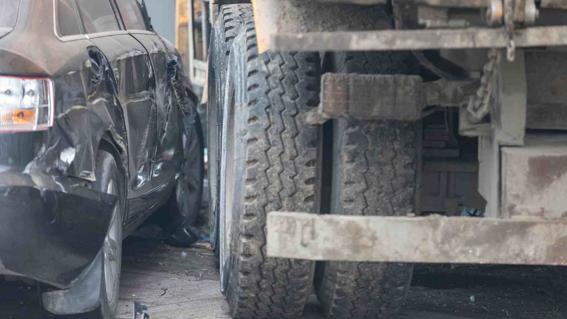 The Differences Between Truck Accidents and  Car Accidents article thumbnail