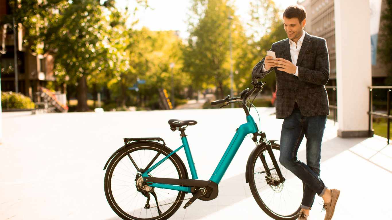 E-Bike Laws in Los Angeles: What Riders Need to Know article thumbnail