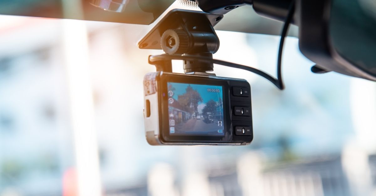 How Dash Cam Footage Can Help Your Car Accident Case in California article thumbnail