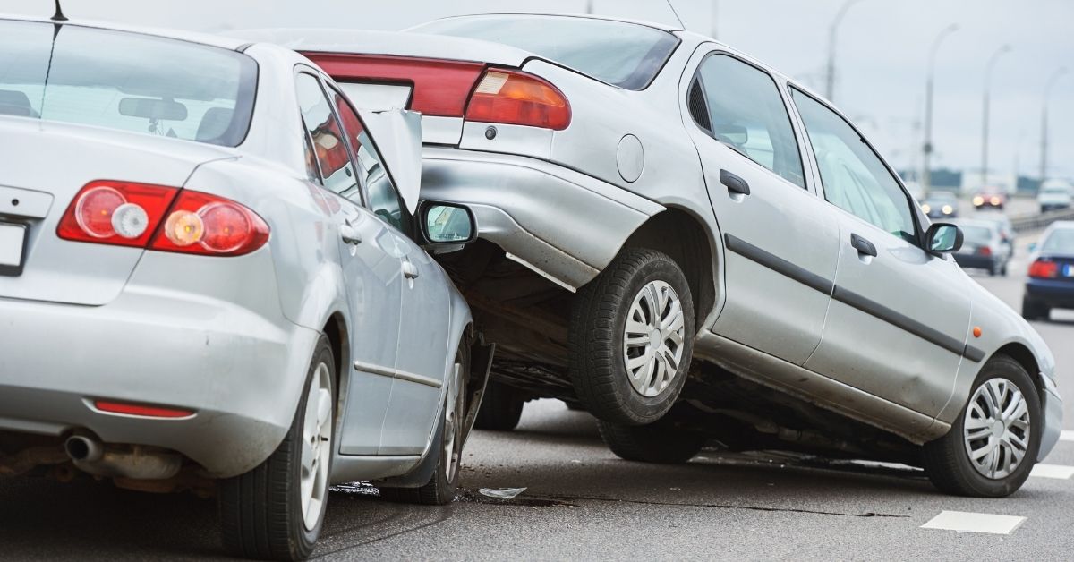 What Drivers Need to Know About Rear End Accidents in California article thumbnail